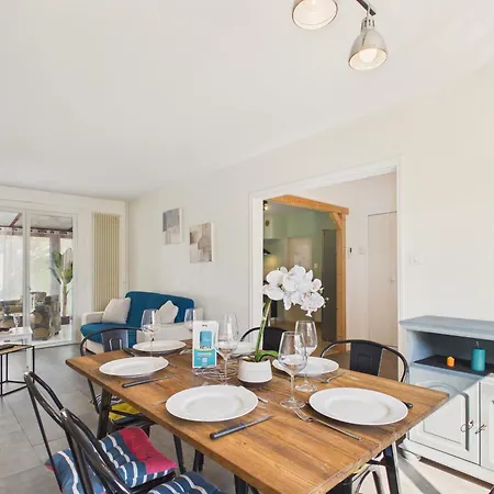 Дом отдыха Maison Familiale Pour 6, Barbecue Et Jardin *
