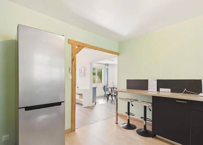 Дом отдыха Maison Familiale Pour 6, Veranda Et Jardin *